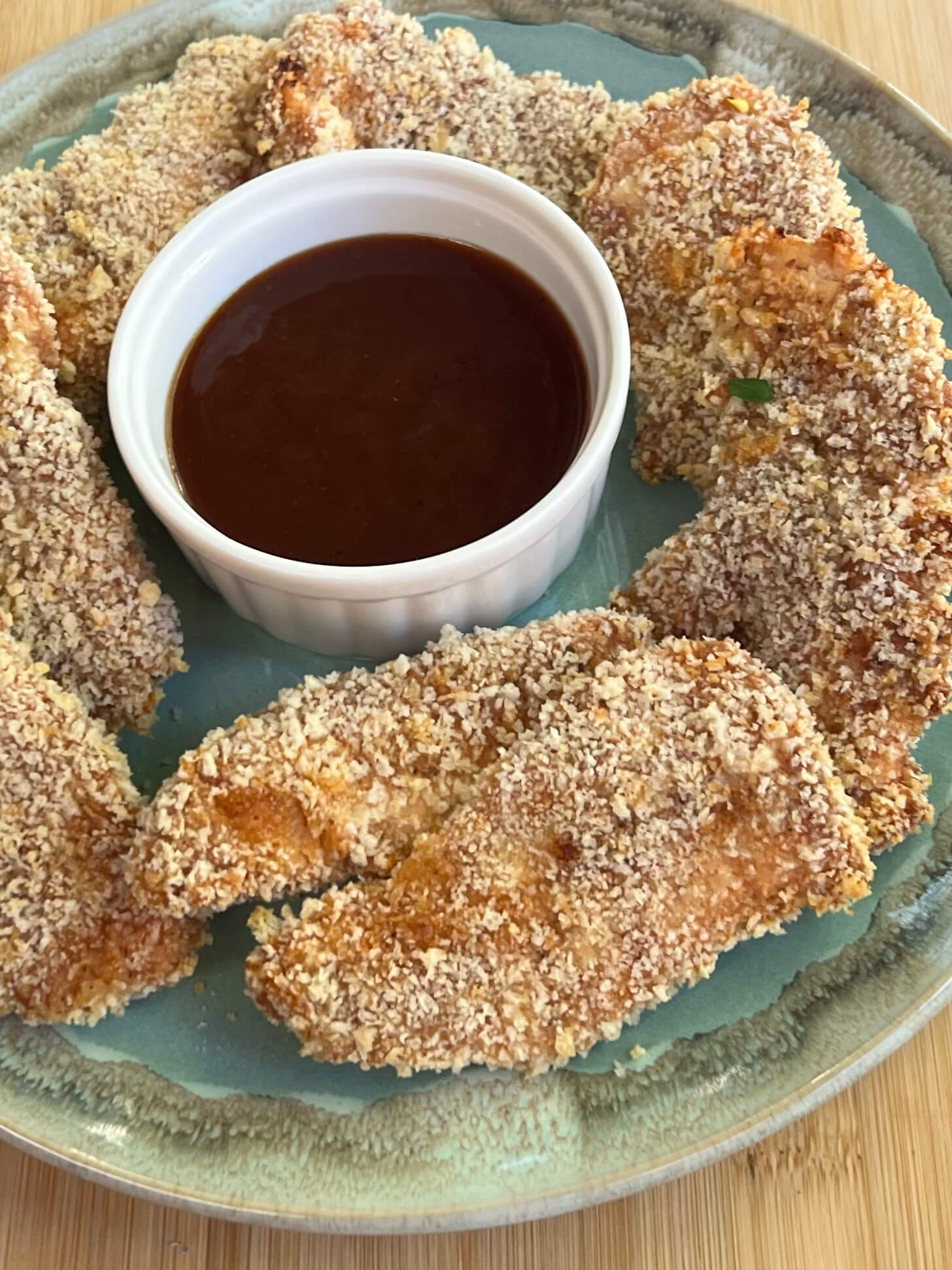 Baked Chicken Tenders with Honey BBQ Dipping Sauce – Perfect for Every Season