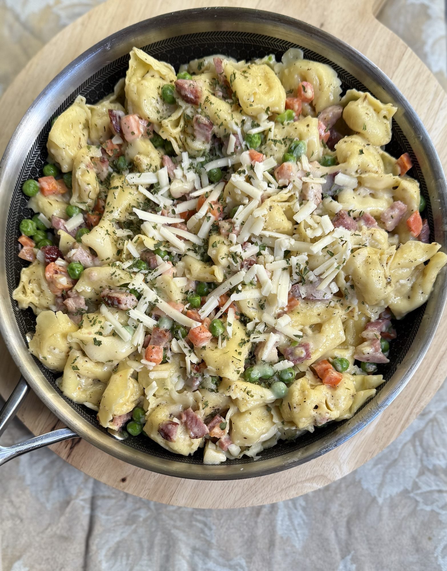 Tortellini Pork and Vegetables With A Garlic Parmesan White Wine Sauce
